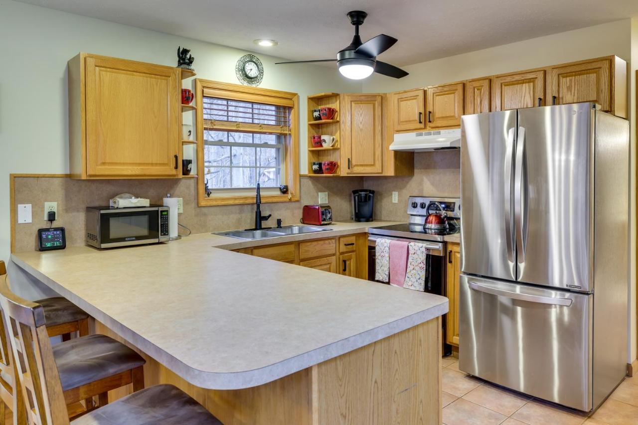 Cozy Big Bass Lake Home With Hot Tub And Game Room! Gouldsboro ภายนอก รูปภาพ